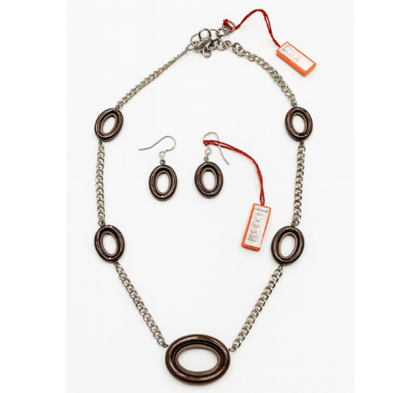 Conjunto de Acero Color Chocolate – Elegancia Moderna